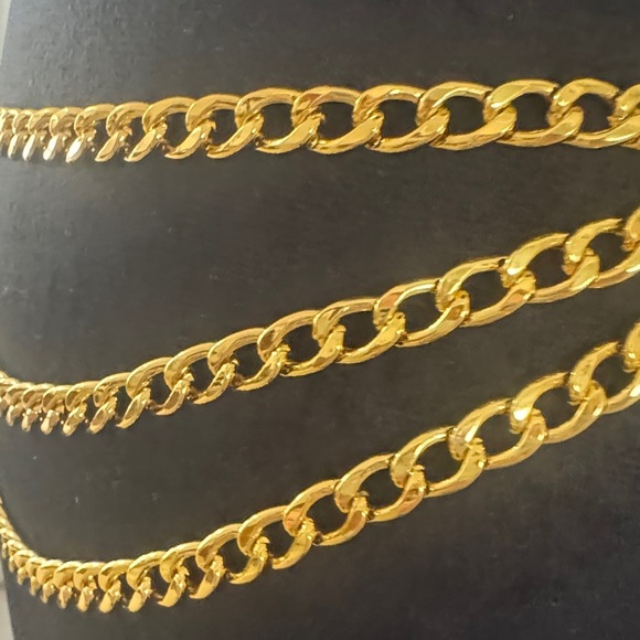 ✨Gold Chanel Rue Cambon Chain Belt w/Medallions authentic w/COA-GREAT CONDITION✨ - Picture 11 of 11